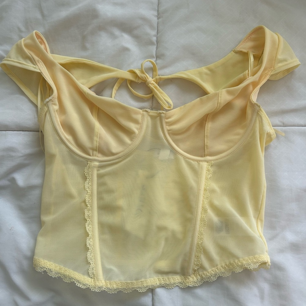 Garage Light Yellow Mesh Top